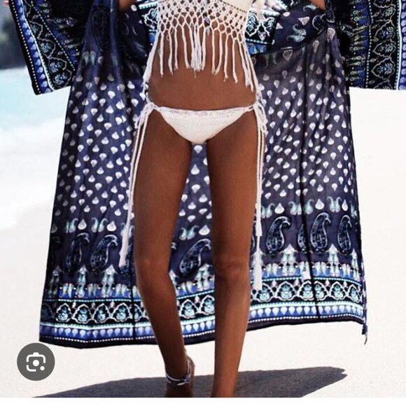 Absolutely stunning duster kimono in a striking paisley, Indian inspired print!! - Picture 4 of 16